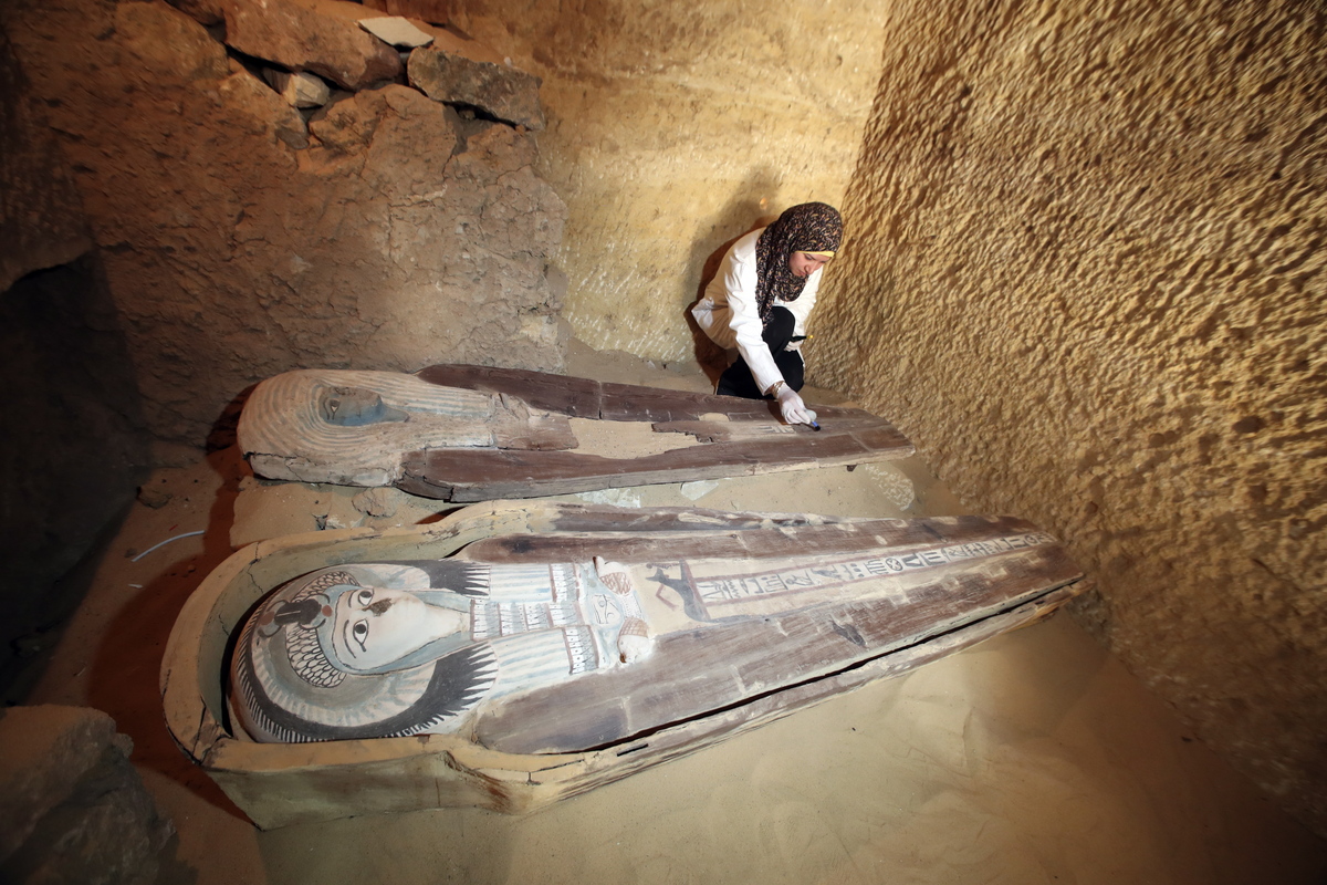 Саркофаг у пирамиды хеопса